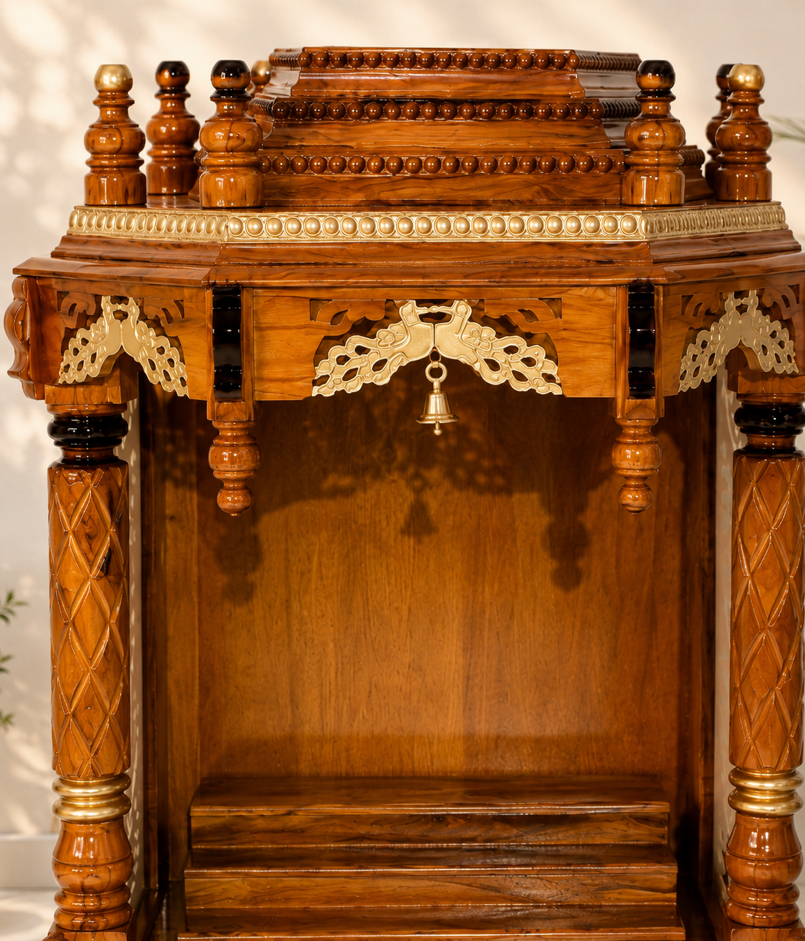 WOODEN DOMASTIC TEMPLE MODEL NO. 7115